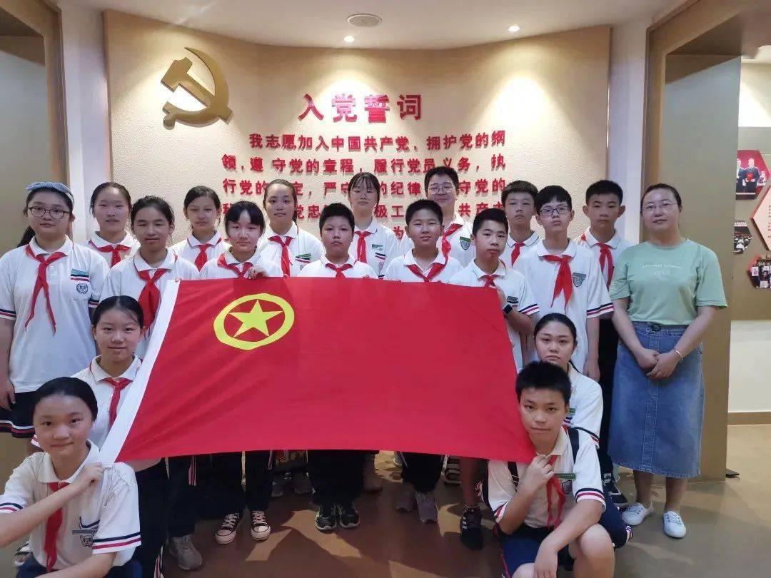 它花了他们一个半小时英语？游戏画面